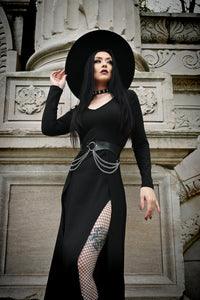 This Vamp Chain Belt features bold metal chain links and a vampy aesthetic that pairs perfectly with dresses, skirts or high‑waisted trousers, making it a must‑have accessory for alternative fashion lovers.