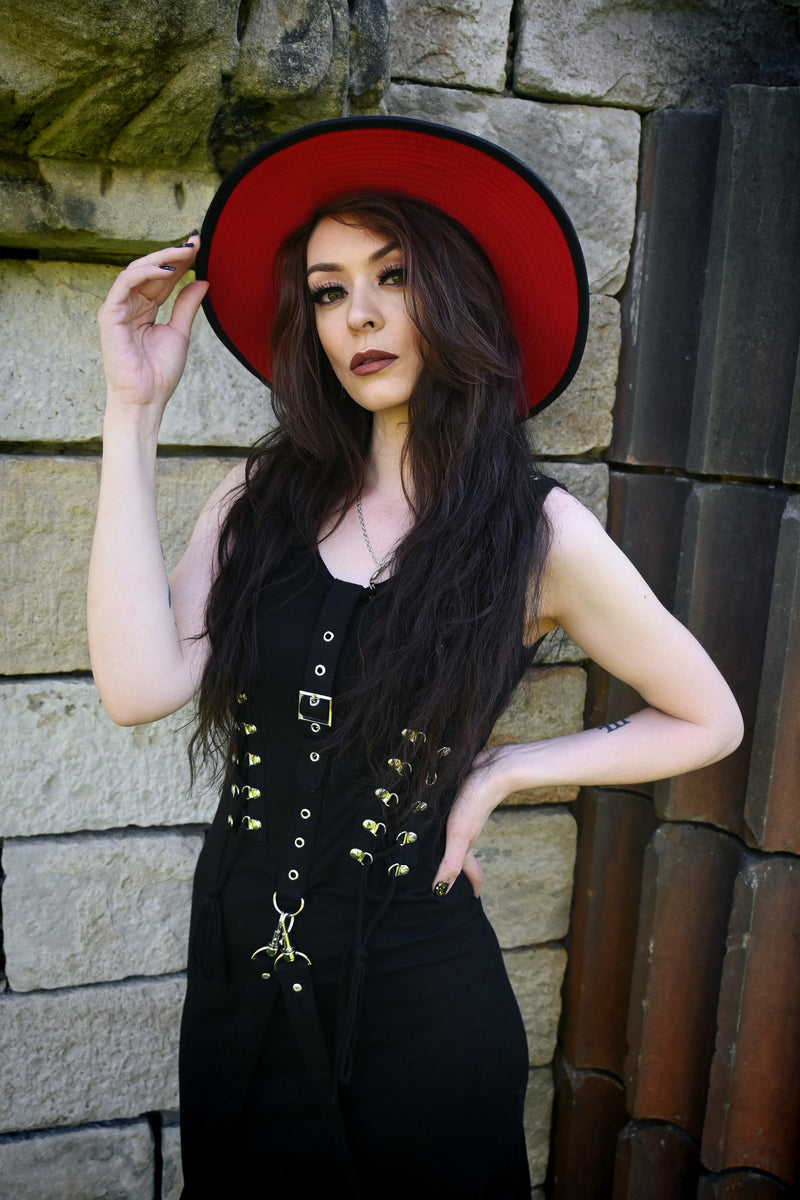 Wide-brim Dracula Flat Top Hat by KATAKOMB in 100% black wool with a vibrant red interior, a must-have statement piece for gothic and alternative fashion.