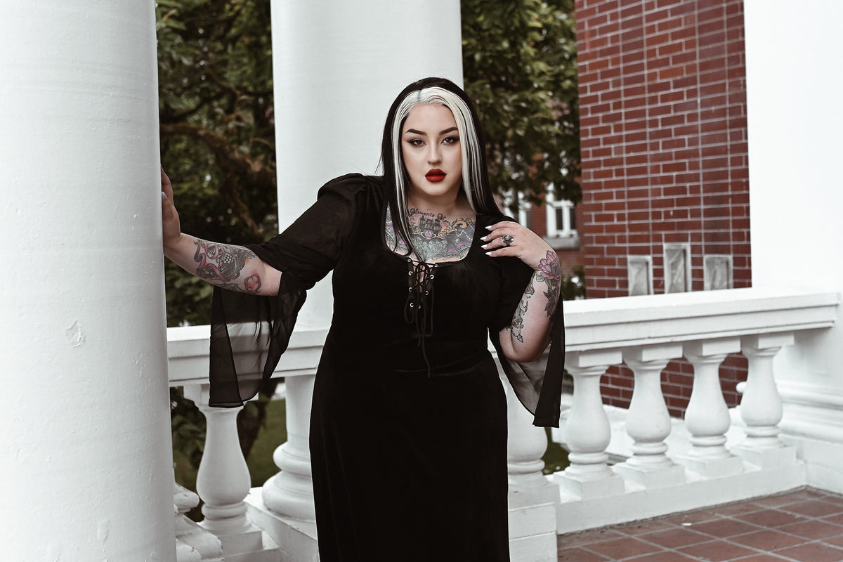 Gothic romantic medieval velvet dress with corset lace bust detailing, sheer black chiffon long sleeves, and a stretchy maxi-length design that combines historical charm with modern comfort, suitable for cosplay, costume parties, Gothic fashion, or exploring renaissance-inspired aesthetics.