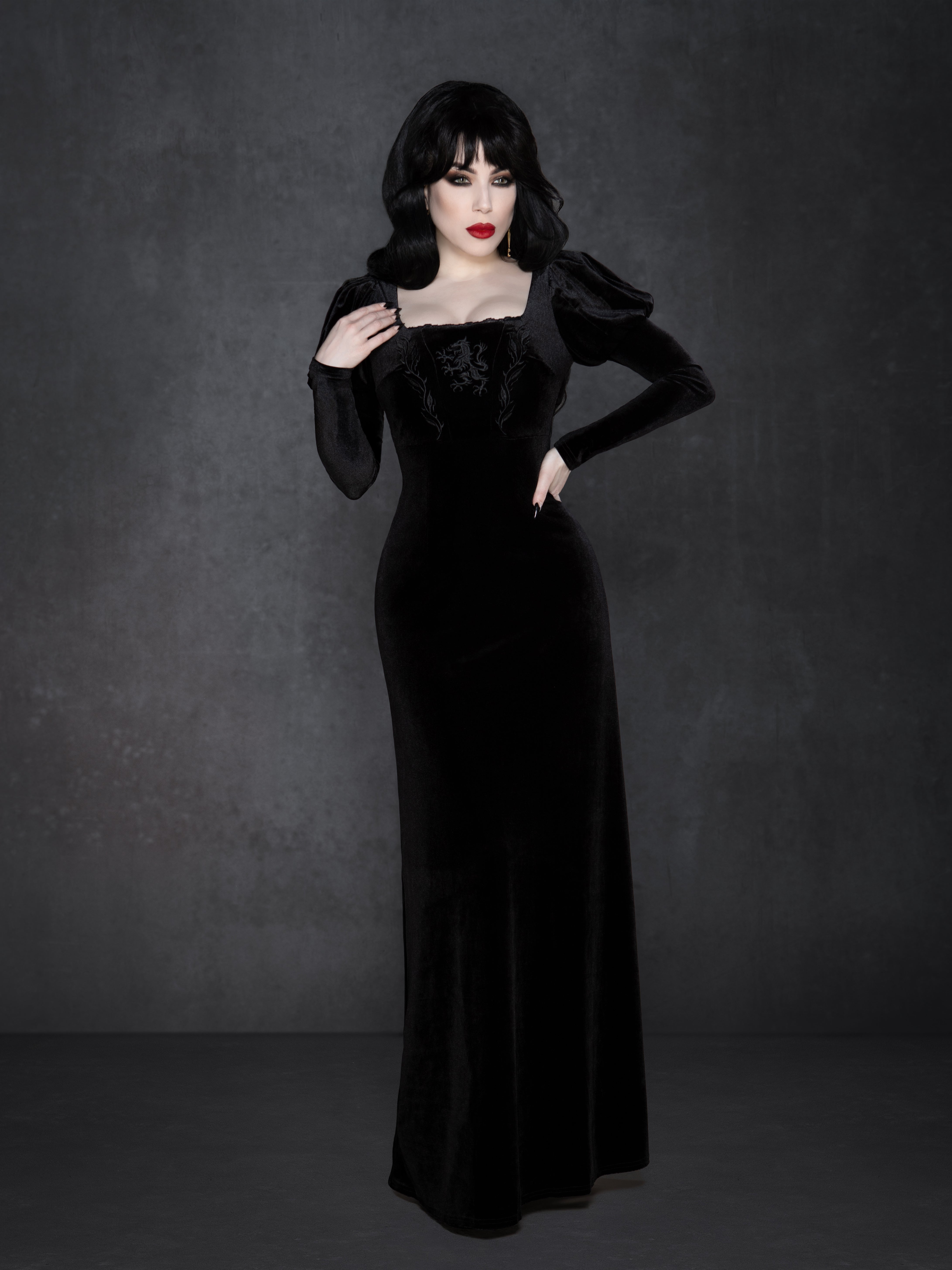 The Howling Dress - Black | Gothic Velvet Gown | KATAKOMB