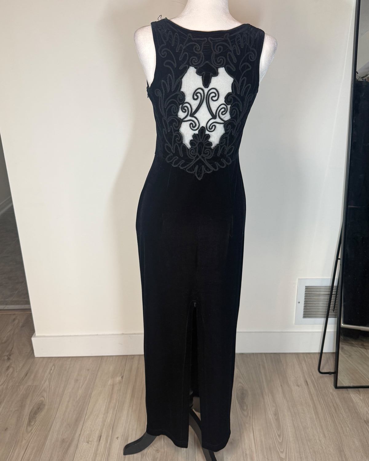 Vintage 90s Scott McClintock Velvet Lace-Back Maxi Dress – KATAKOMB