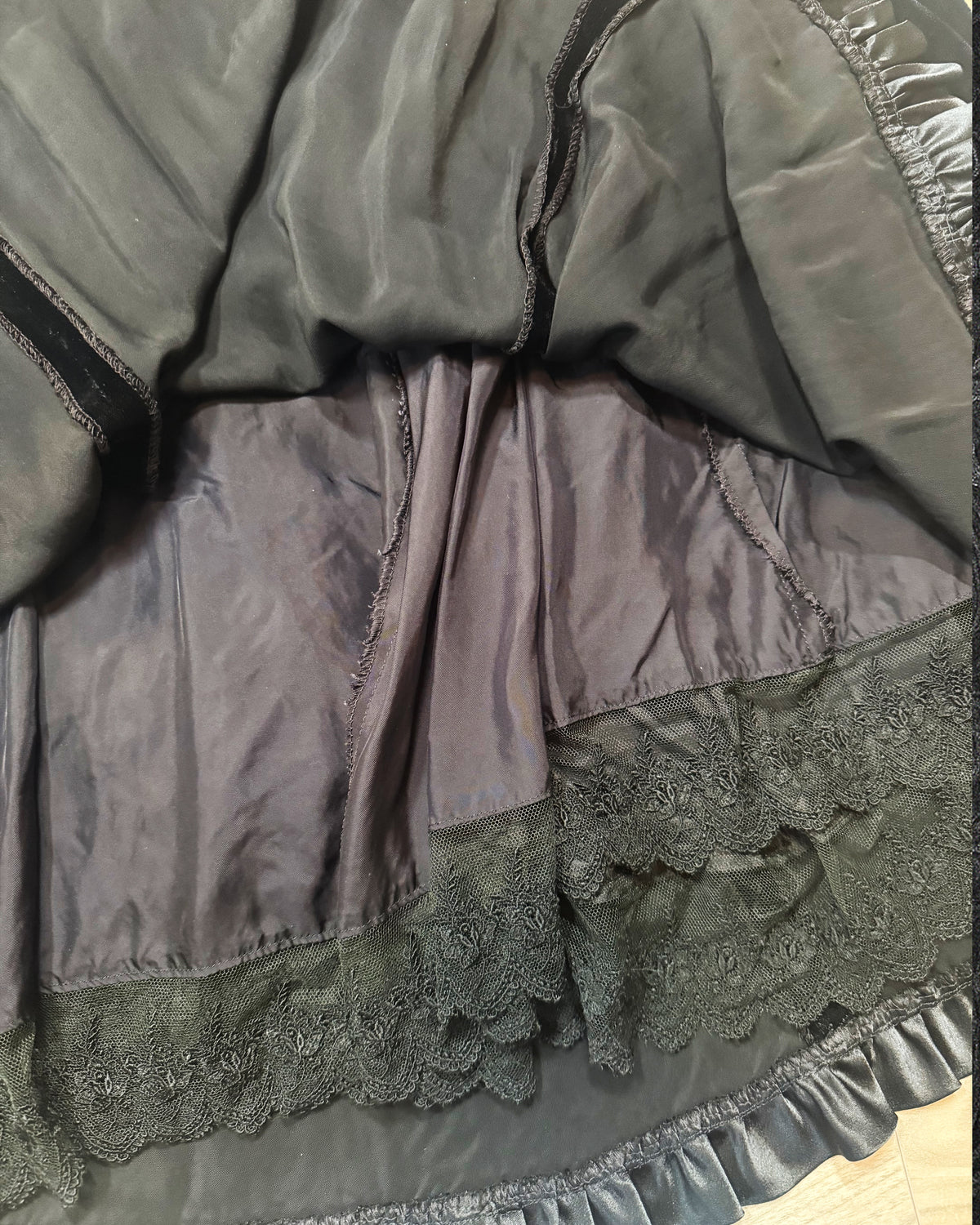 Vintage 80s 90s Victorian Revival Black Velvet Circle Skirt