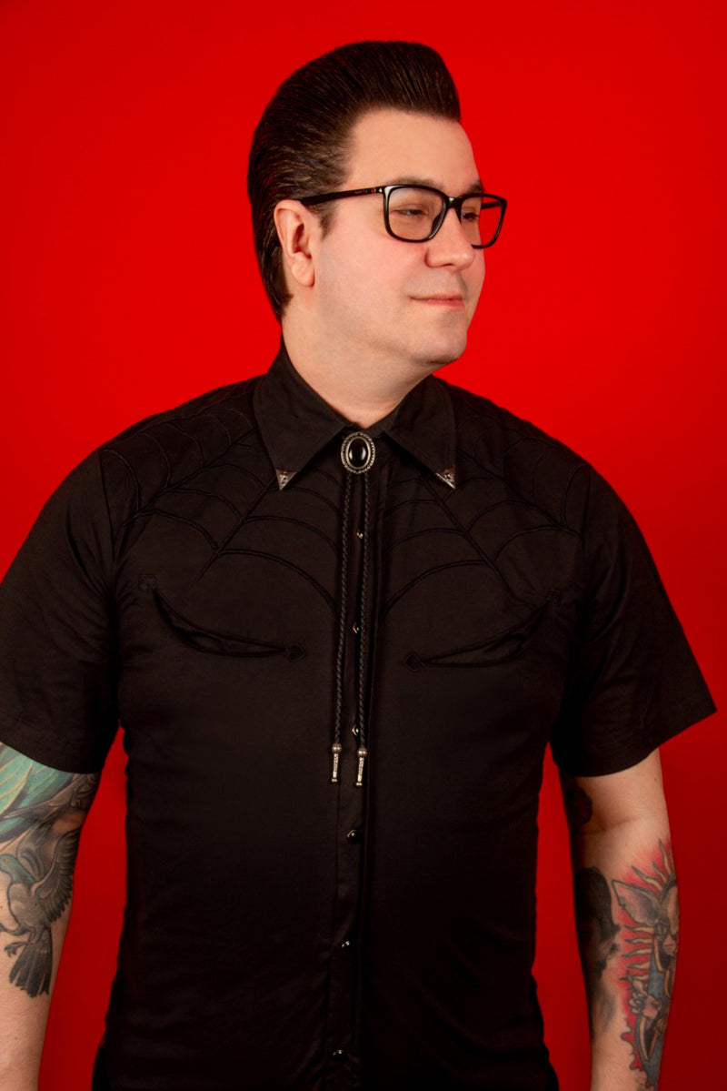 Infuse your look with dark symbolism and refined flair using Skull Collar Tips—subtle yet striking metal tips adorned with skull design that crown your collar with attitude. Ideal for gothic menswear, dark academia stylings, or any wardrobe that thrives on moody accents and bold detail.